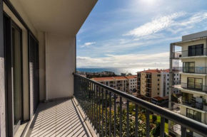 Acacia Apartment